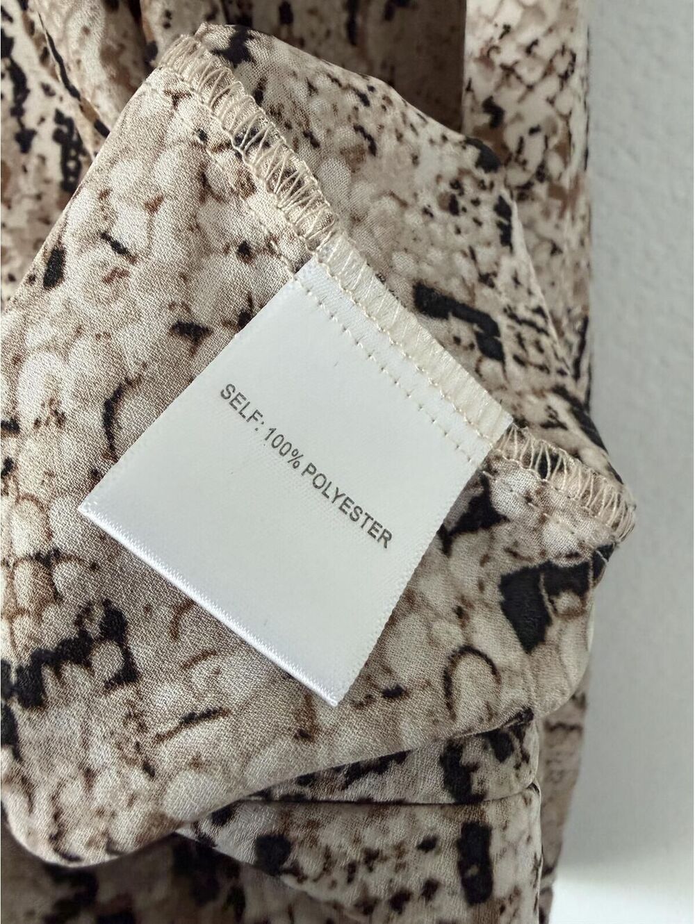 Rose+Olive Long Sleeve Button Up Collared Animal Print Shirt Women's Size S - Picture 6 of 7